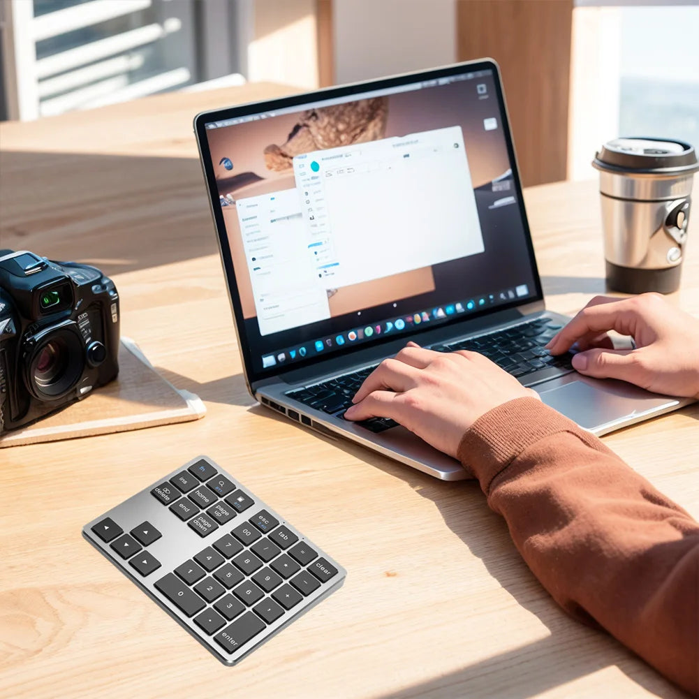 2.4G Bluetooth-Compatible Number Pad USB Rechargeable 35 Keys Digital Keyboard Ultra-thin Numpad Keyboard for Android IOS Window